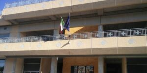 Gli studenti del Liceo Artistico colorano i mezzi pubblici di Termoli